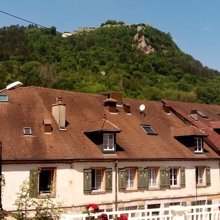 Appartement Tout Confort Vue Sur Les Forts ซาลอนส์-เลส์-แบ็งส์ ภายนอก รูปภาพ