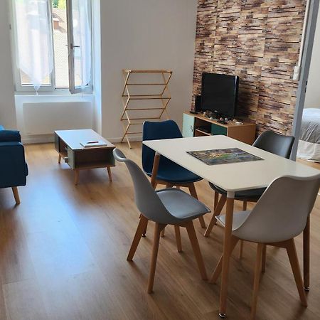 Appartement Tout Confort Vue Sur Les Forts ซาลอนส์-เลส์-แบ็งส์ ภายนอก รูปภาพ